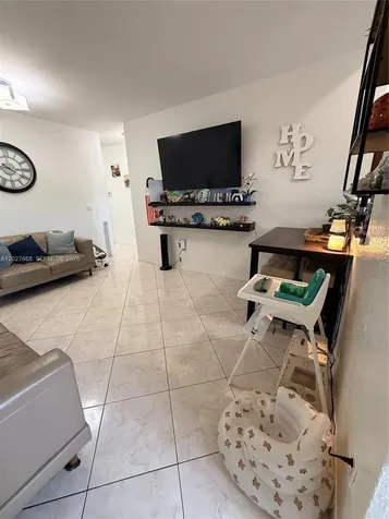 340 E 5th Street Hialeah FL 33010