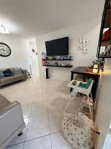 340 E 5th Street Hialeah FL 33010