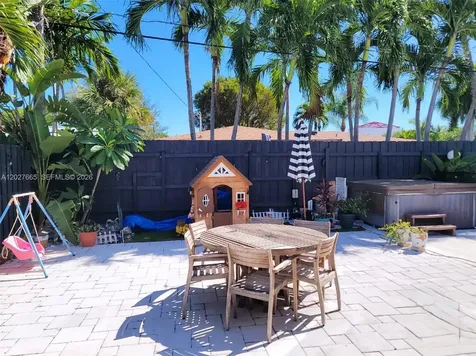 3602 NE 18th Avenue Oakland Park FL 33334