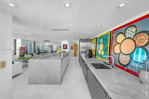 400 S Pointe Drive Miami Beach FL 33139