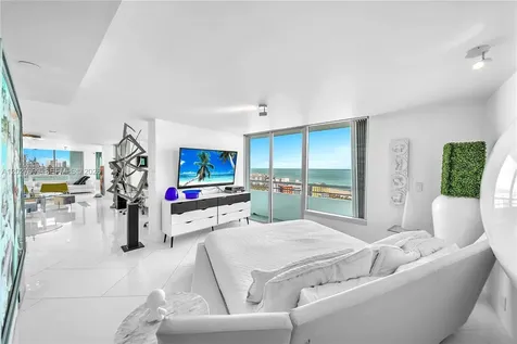 400 S Pointe Drive Miami Beach FL 33139