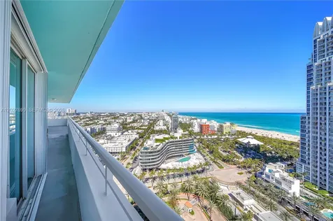 400 S Pointe Drive Miami Beach FL 33139