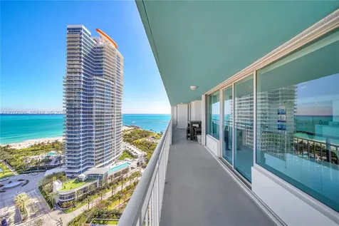 400 S Pointe Drive Miami Beach FL 33139