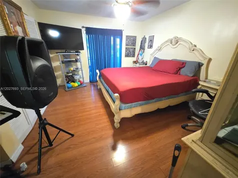 7255 NW 173rd Drive Hialeah FL 33015