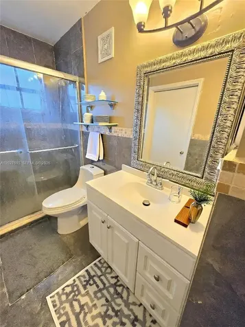 7255 NW 173rd Drive Hialeah FL 33015