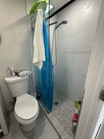 685 SW 7th Terrace Dania Beach FL 33004
