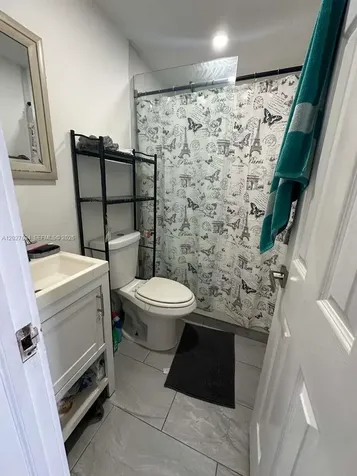 685 SW 7th Terrace Dania Beach FL 33004