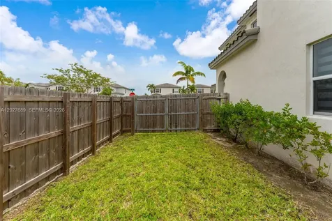 1400 SE 26th Road Homestead FL 33035