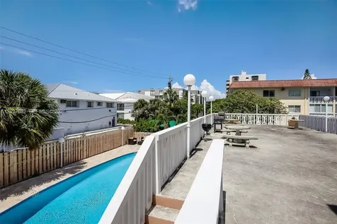 200 Galen Drive Key Biscayne FL 33149