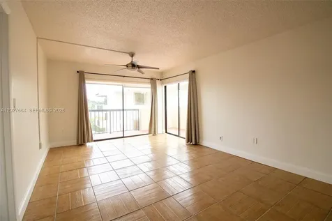 995 SW 84th Avenue Miami FL 33144