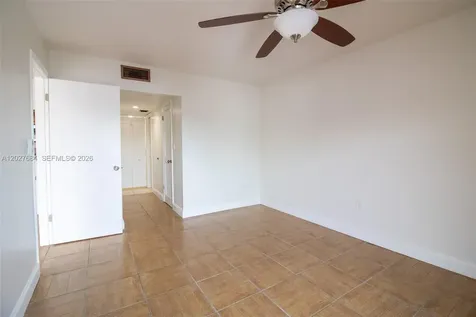995 SW 84th Avenue Miami FL 33144