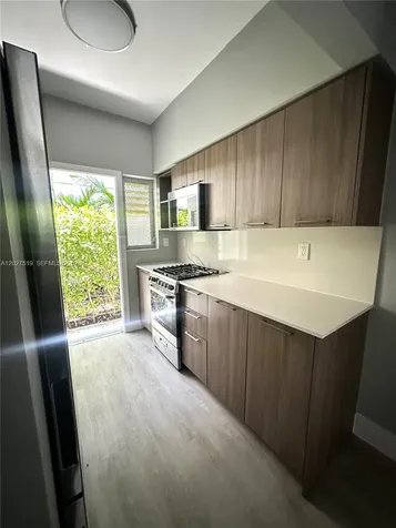 Miami Beach FL 33139