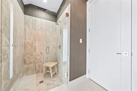 8162 NW 48th Terrace Doral FL 33166
