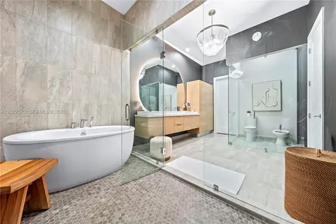 8162 NW 48th Terrace Doral FL 33166