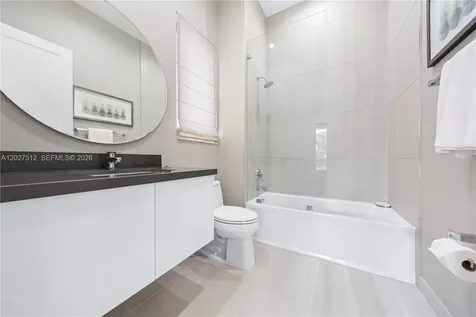8162 NW 48th Terrace Doral FL 33166