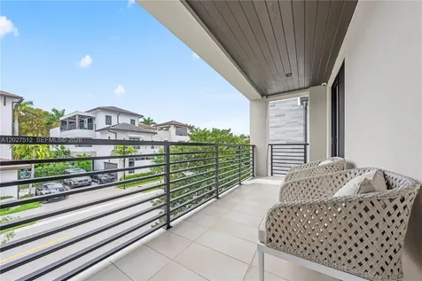 8162 NW 48th Terrace Doral FL 33166