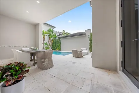 8162 NW 48th Terrace Doral FL 33166