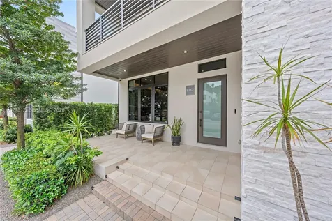 8162 NW 48th Terrace Doral FL 33166