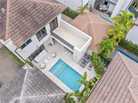 8162 NW 48th Terrace Doral FL 33166