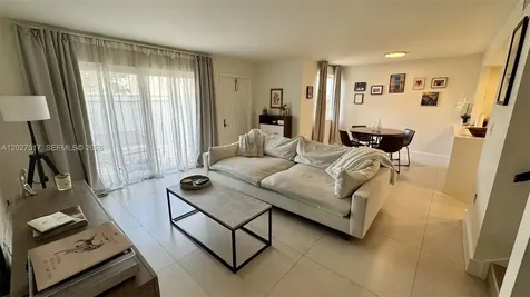 4540 SW 68th Ct Circle Miami FL 33155