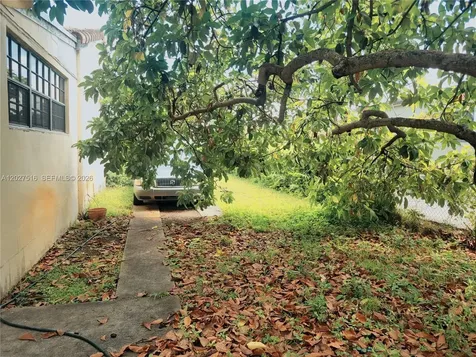 7305 SW 17th Terrace Miami FL 33155