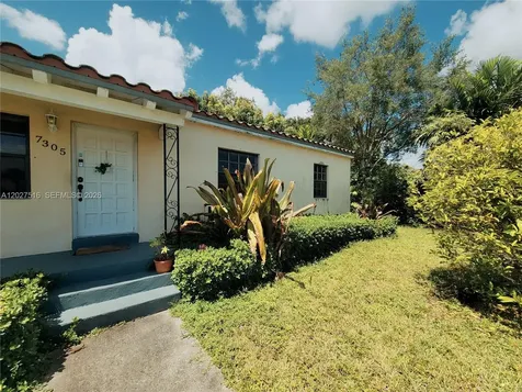 7305 SW 17th Terrace Miami FL 33155