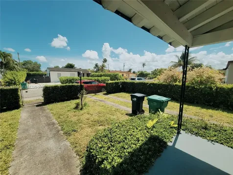 7305 SW 17th Terrace Miami FL 33155