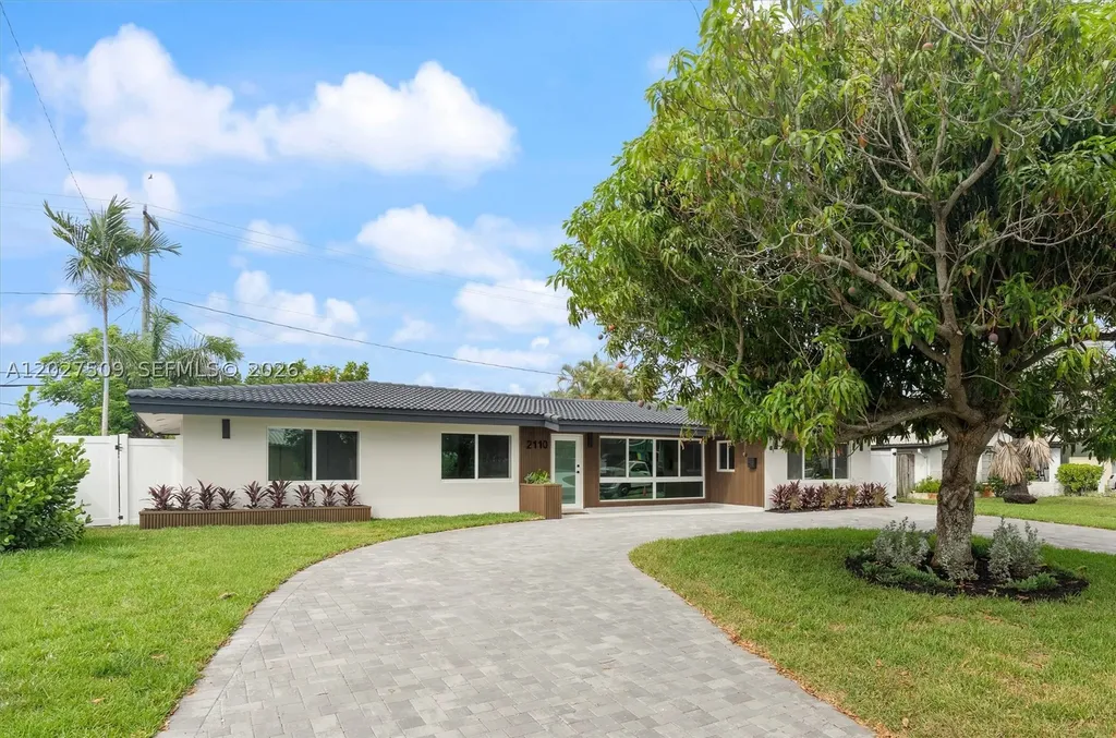 2110 NE 54th Street Fort Lauderdale FL 33308