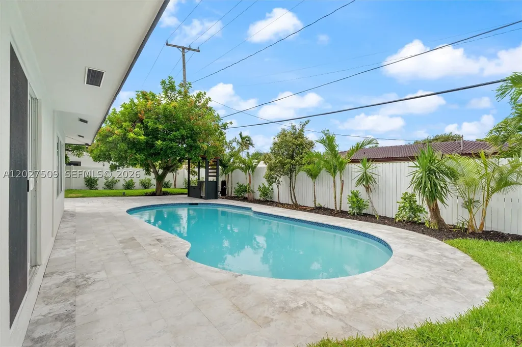 2110 NE 54th Street Fort Lauderdale FL 33308