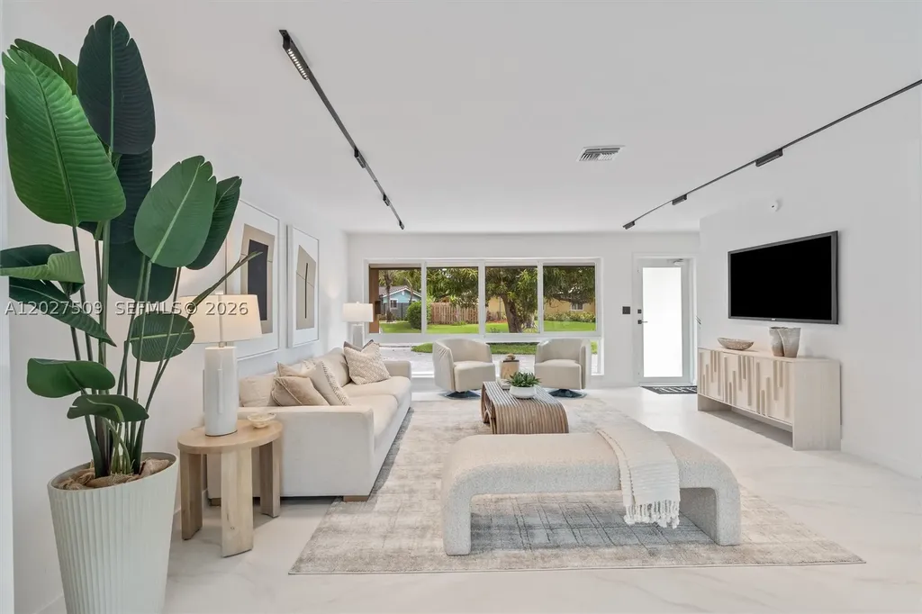 2110 NE 54th Street Fort Lauderdale FL 33308