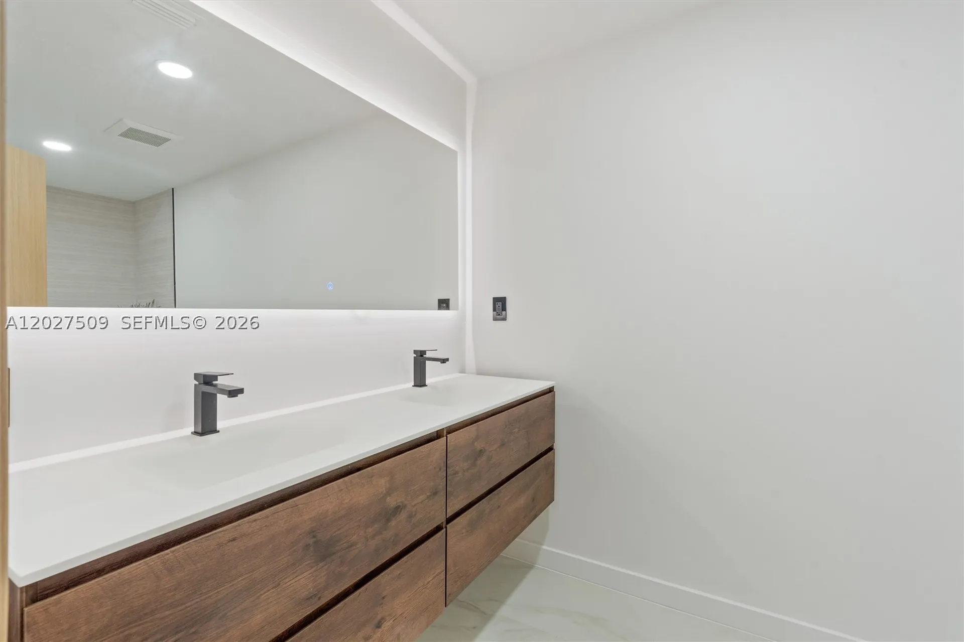 2110 NE 54th Street Fort Lauderdale FL 33308