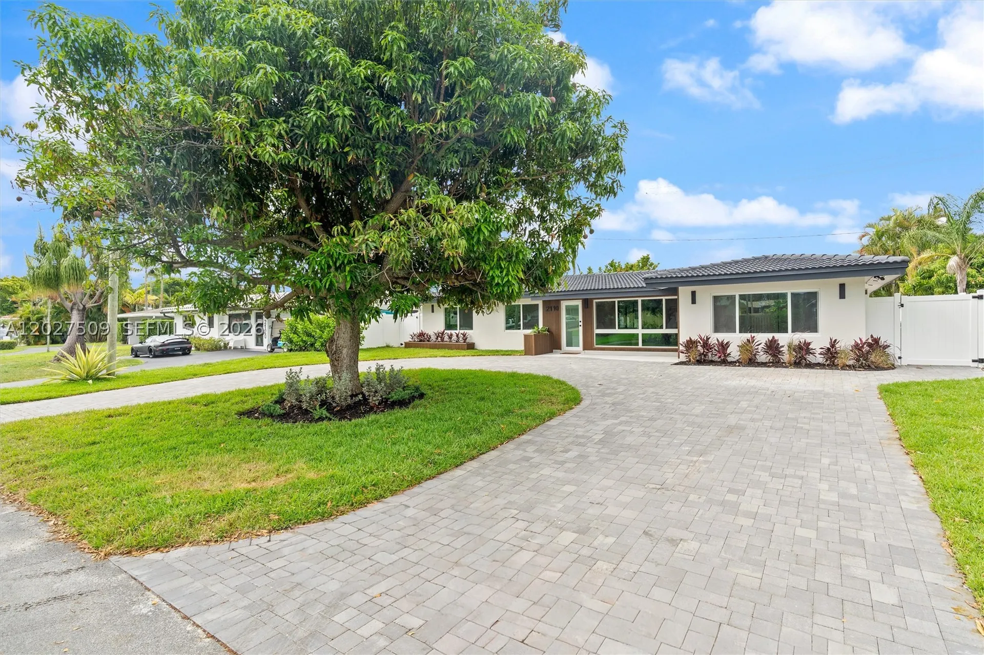 2110 NE 54th Street Fort Lauderdale FL 33308