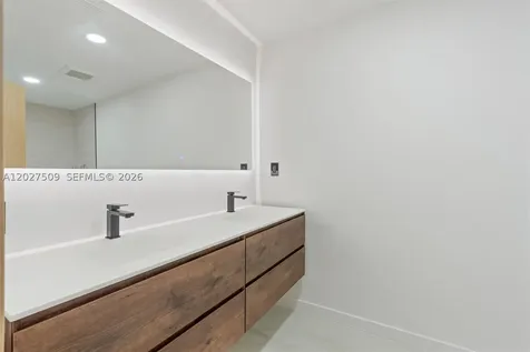 2110 NE 54th Street Fort Lauderdale FL 33308