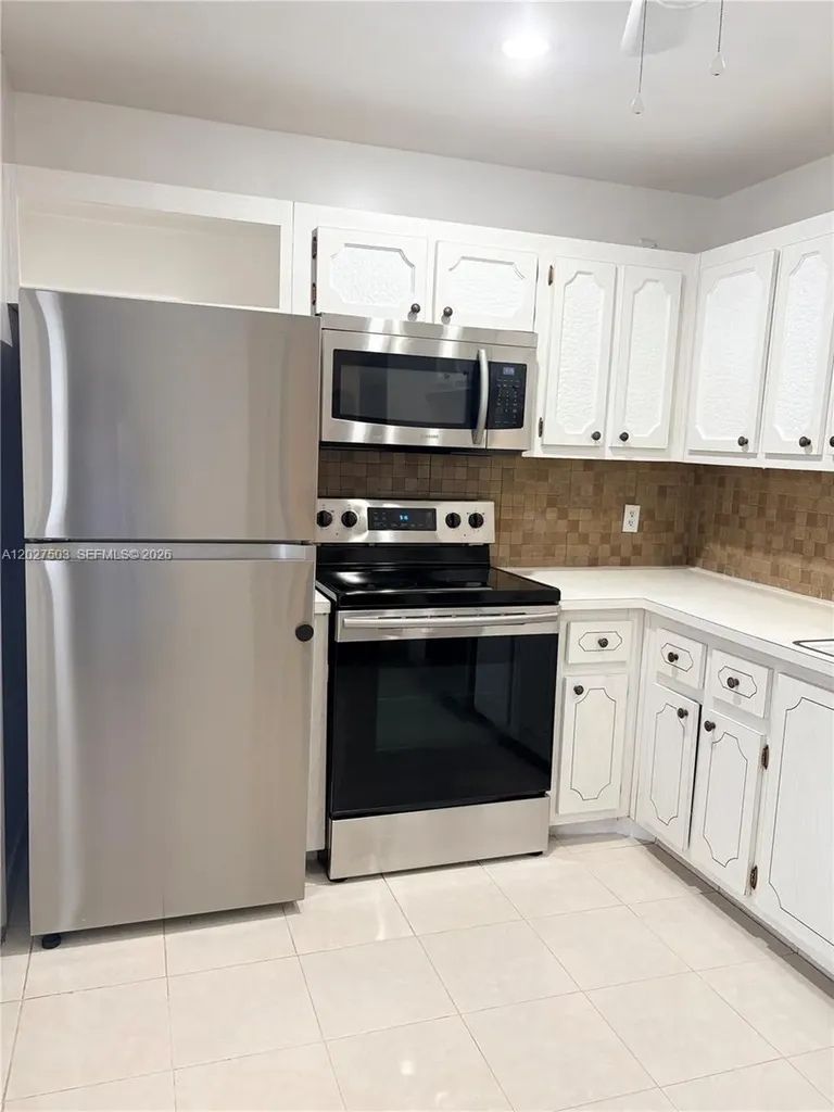 18900 NE 14th Avenue Miami FL 33179