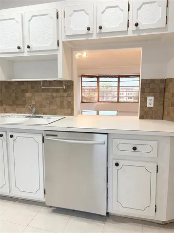 18900 NE 14th Avenue Miami FL 33179