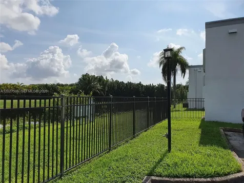 Doral FL 33166