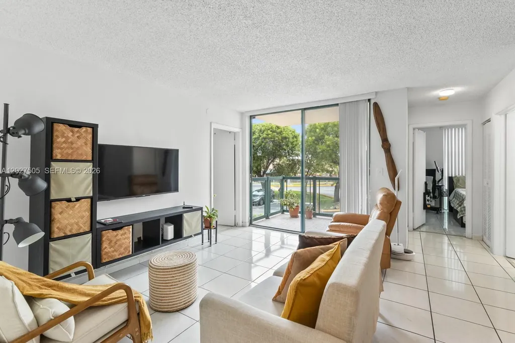 2075 SW 122nd Avenue Miami FL 33175