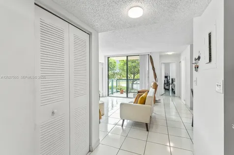 2075 SW 122nd Avenue Miami FL 33175