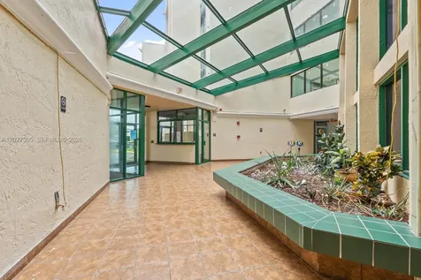 2075 SW 122nd Avenue Miami FL 33175