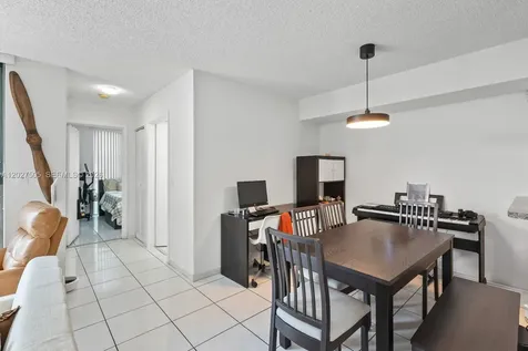 2075 SW 122nd Avenue Miami FL 33175