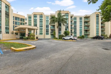 2075 SW 122nd Avenue Miami FL 33175