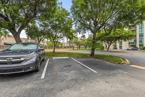 2075 SW 122nd Avenue Miami FL 33175