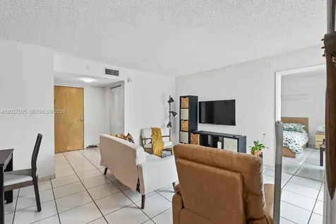 2075 SW 122nd Avenue Miami FL 33175