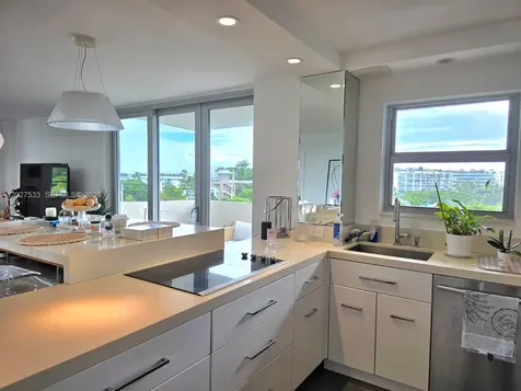 5 Island Avenue Miami Beach FL 33139