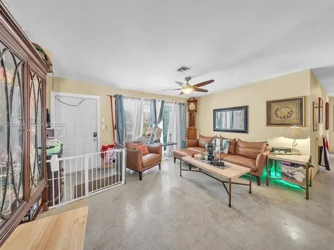 4321 NE 15th Terrace Oakland Park FL 33334