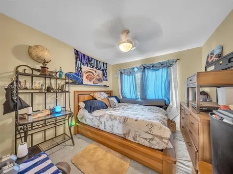 4321 NE 15th Terrace Oakland Park FL 33334