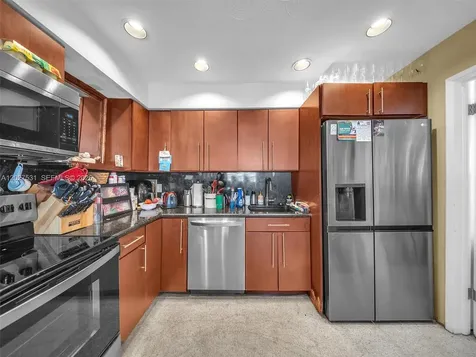 4321 NE 15th Terrace Oakland Park FL 33334