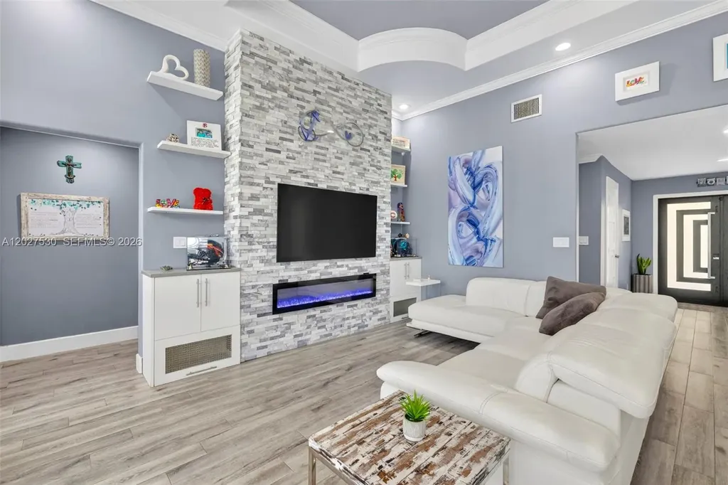 1860 NW 107th Terrace Coral Springs FL 33071