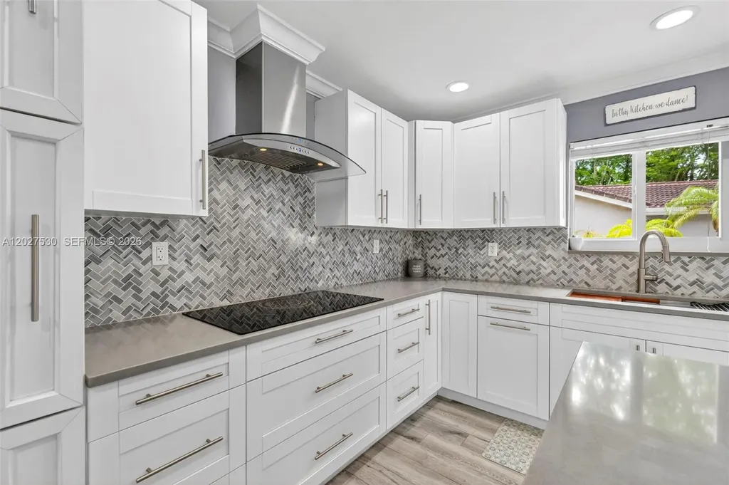 1860 NW 107th Terrace Coral Springs FL 33071