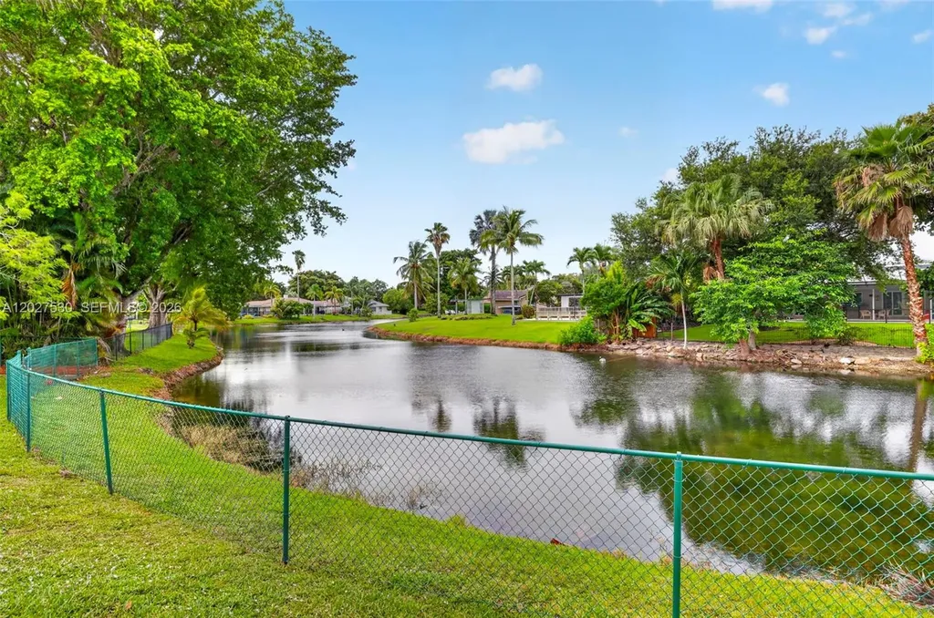1860 NW 107th Terrace Coral Springs FL 33071